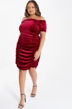 Curve Berry Velvet Ruched Midi Dress 11 Curve Berry Velvet Ruched Midi Dress -Deals Clothifyr Store 00100036481 XS