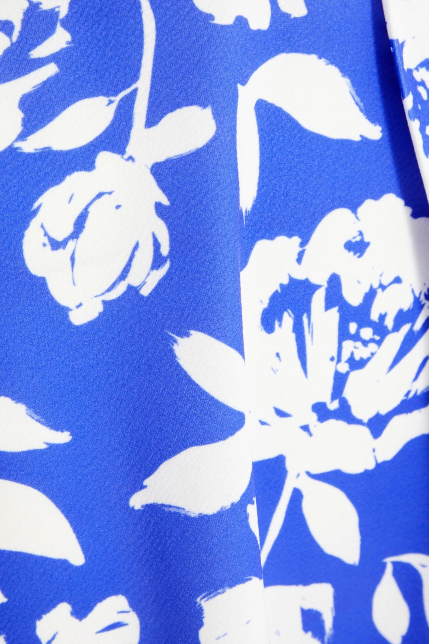 Petite Royal Blue Floral Dip Hem Midi Dress 8 Petite Royal Blue Floral Dip Hem Midi Dress - Image 6