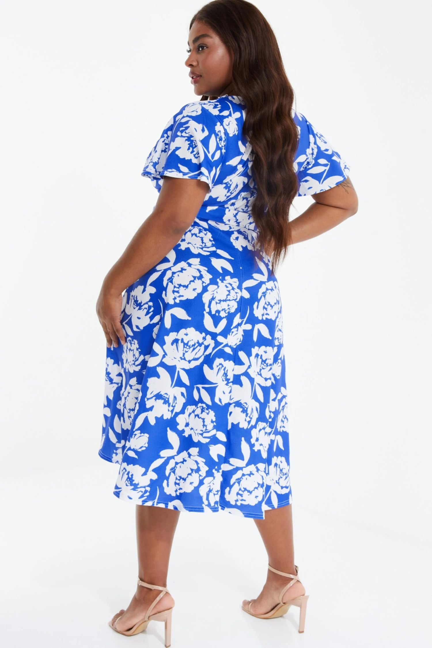 Curve Royal Blue Floral Dip Hem Midi Dress 5 Curve Royal Blue Floral Dip Hem Midi Dress - Image 3