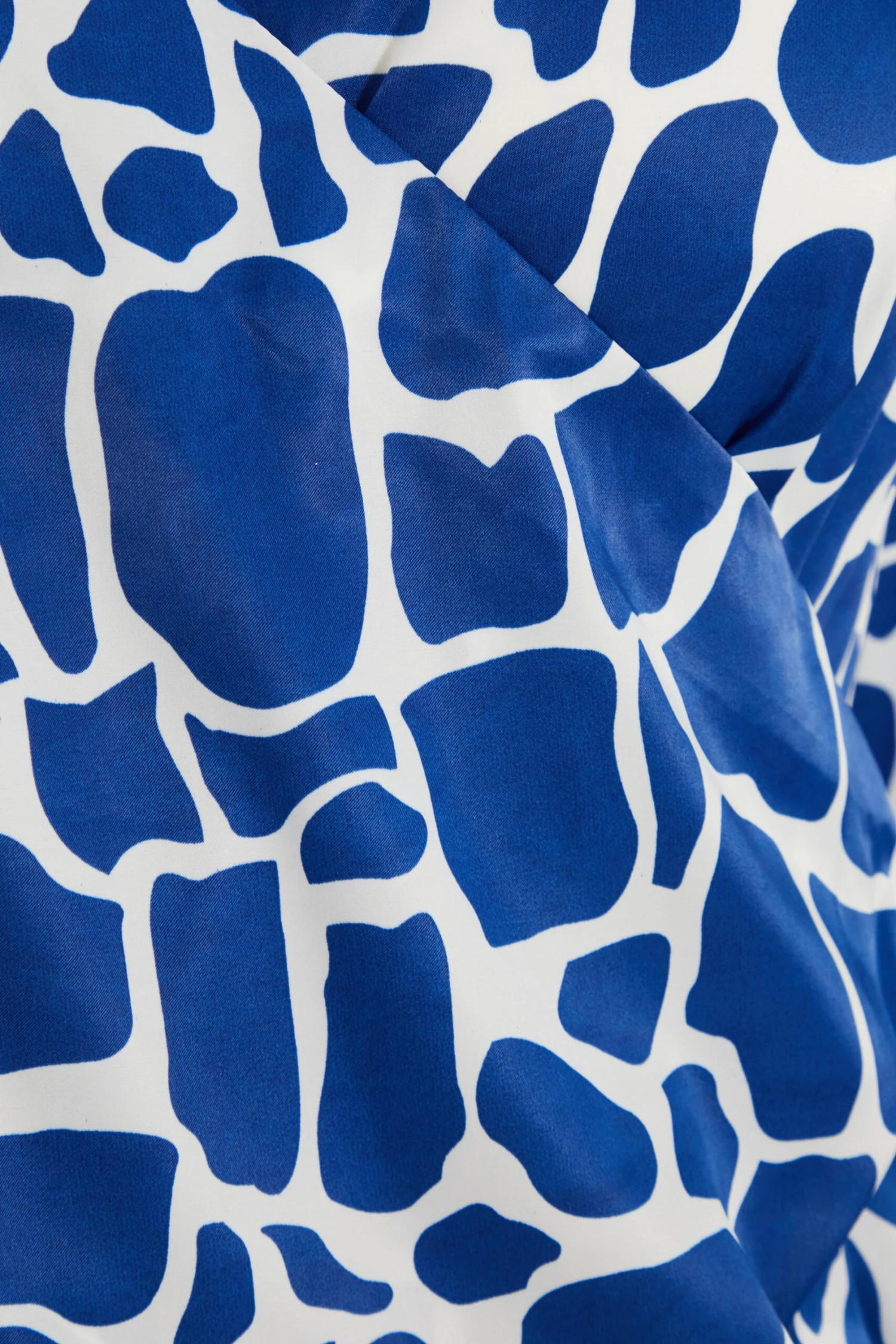 Curve Royal Blue Animal Print Wrap Top 8 Curve Royal Blue Animal Print Wrap Top - Image 6
